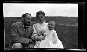 Thomas C. Potts, Ethel Rhoads Potts and Sarah Rhoads Potts.  Sea Girt, New Jersey.  1908